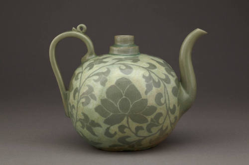 Ewer with Scrolling Lotus Design